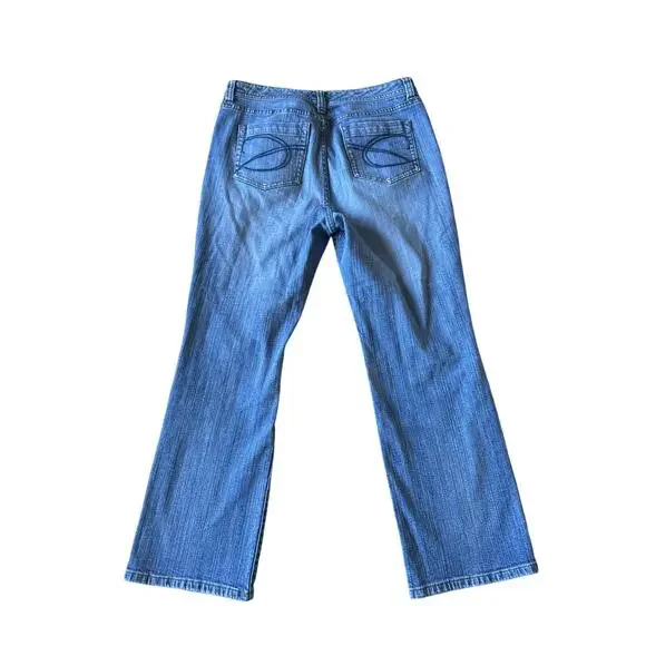 Chico’s Platinum Short Jeans - Picture 3 of 9